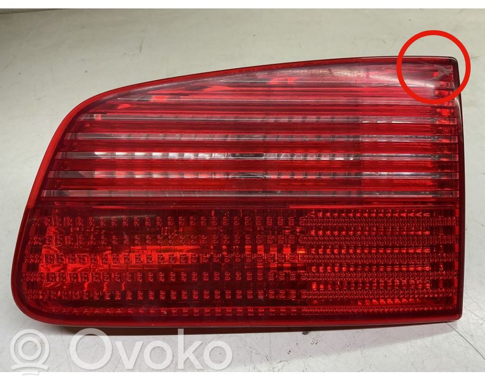 Saab 9-5 Lampă spate în capacul portbagajului 