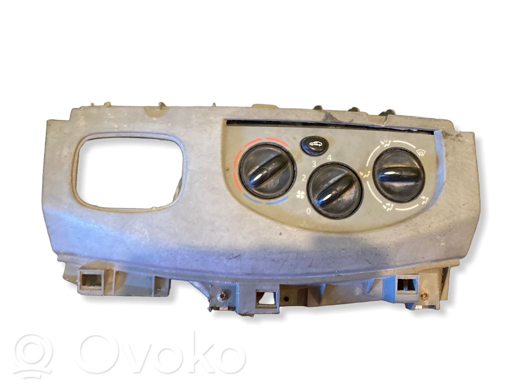 Renault Trafic II (X83) Climate control unit 