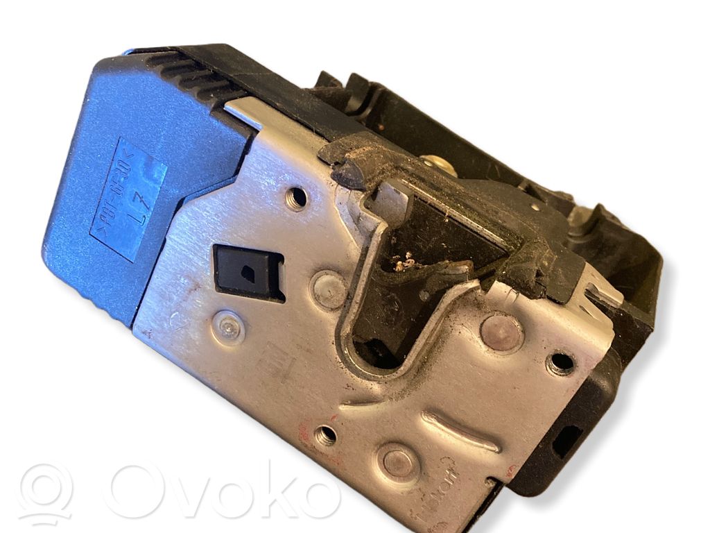Renault Trafic II (X83) Loading door lock 