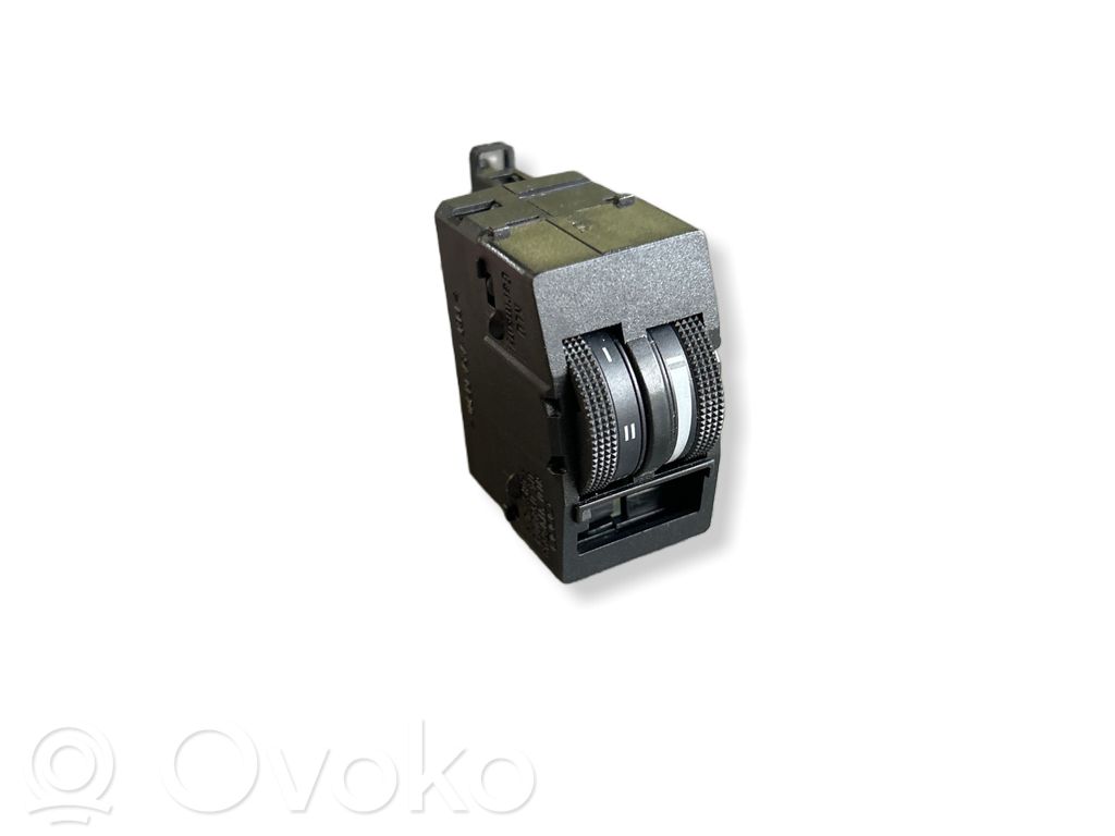 Audi TT Mk1 Headlight level height control switch 