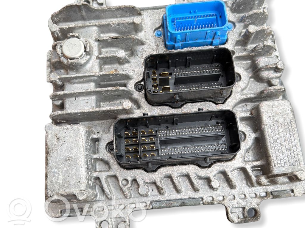 Opel Insignia A Engine control unit/module 