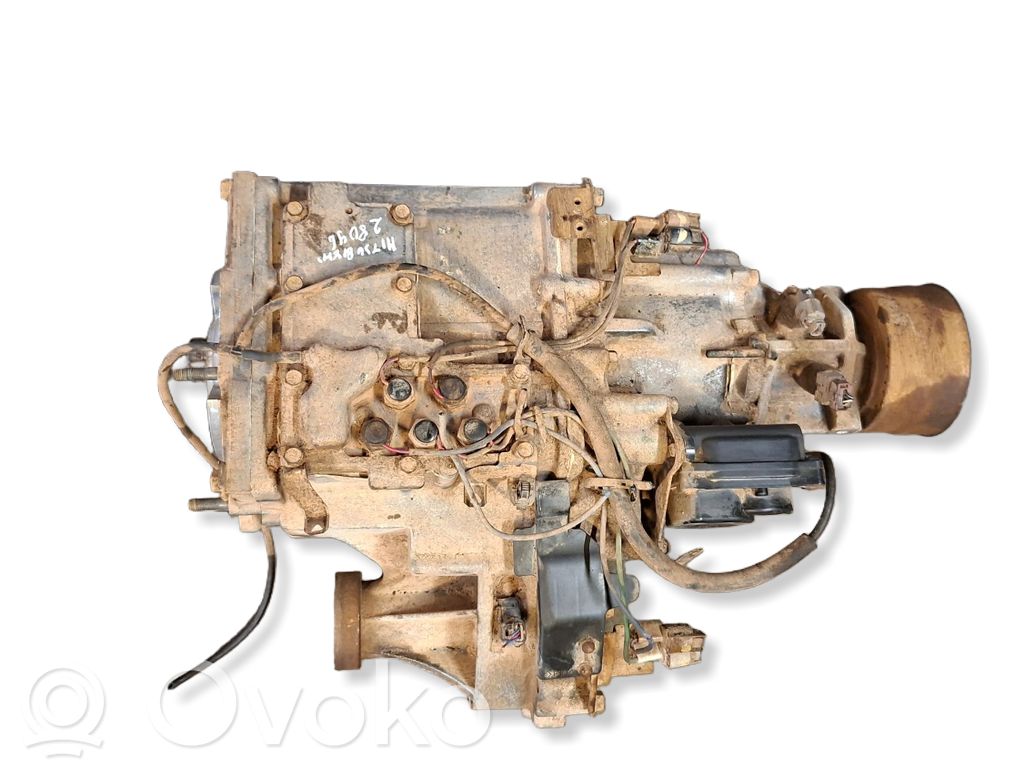 Skrzynia rozdzielcza / Reduktor   MR446665,8F11000010