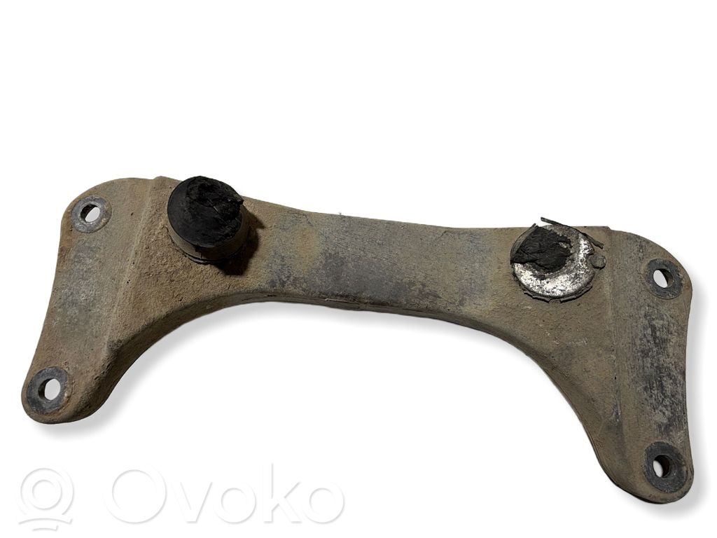 BMW 5 E39 Gearbox mounting bracket 
