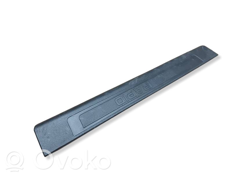 Listwa progowa przednia / nakładka   5JA071303A,BSD1426CZ