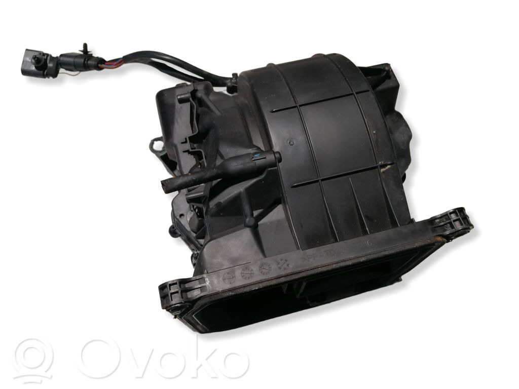 Audi A6 S6 C6 4F Pečiuko ventiliatorius/ putikas 