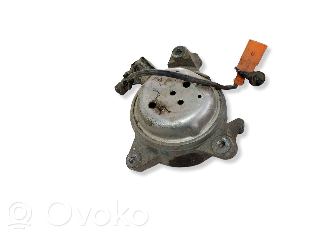 Audi A8 S8 D4 4H Engine mount bracket 