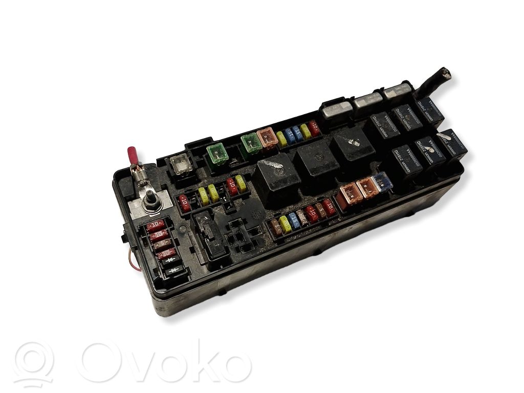 Chrysler 300 - 300C Fuse module 