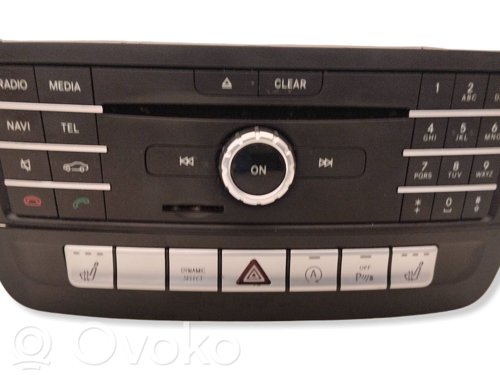 Panel / Radioodtwarzacz CD/DVD/GPS   A2469006317,2913DJ7662,PA1433F0574769,A1769022701