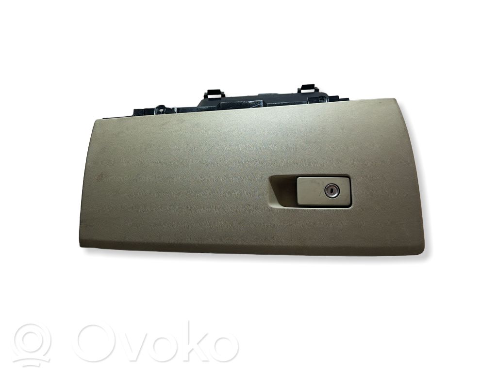 Daiktadėžė   30676278