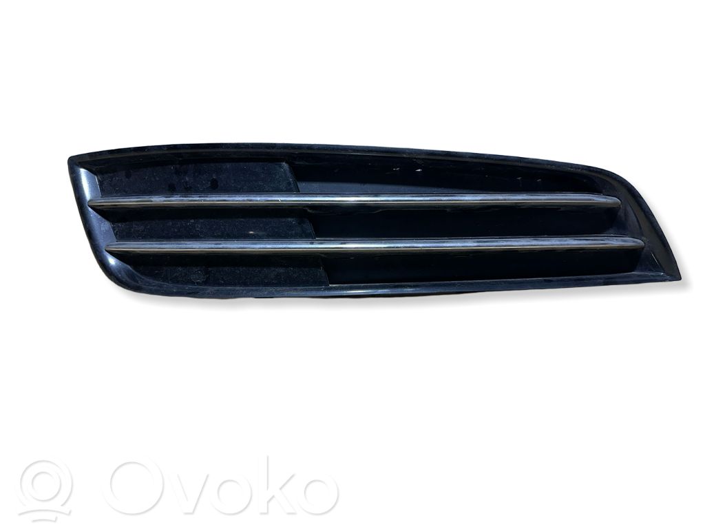 Audi A8 S8 D4 4H Apakšējais režģis (trīsdaļīgs) 