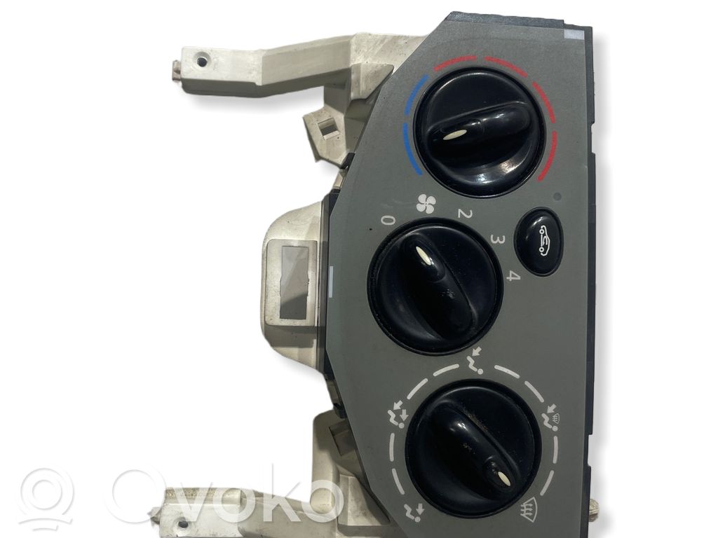 Renault Trafic II (X83) Climate control unit 