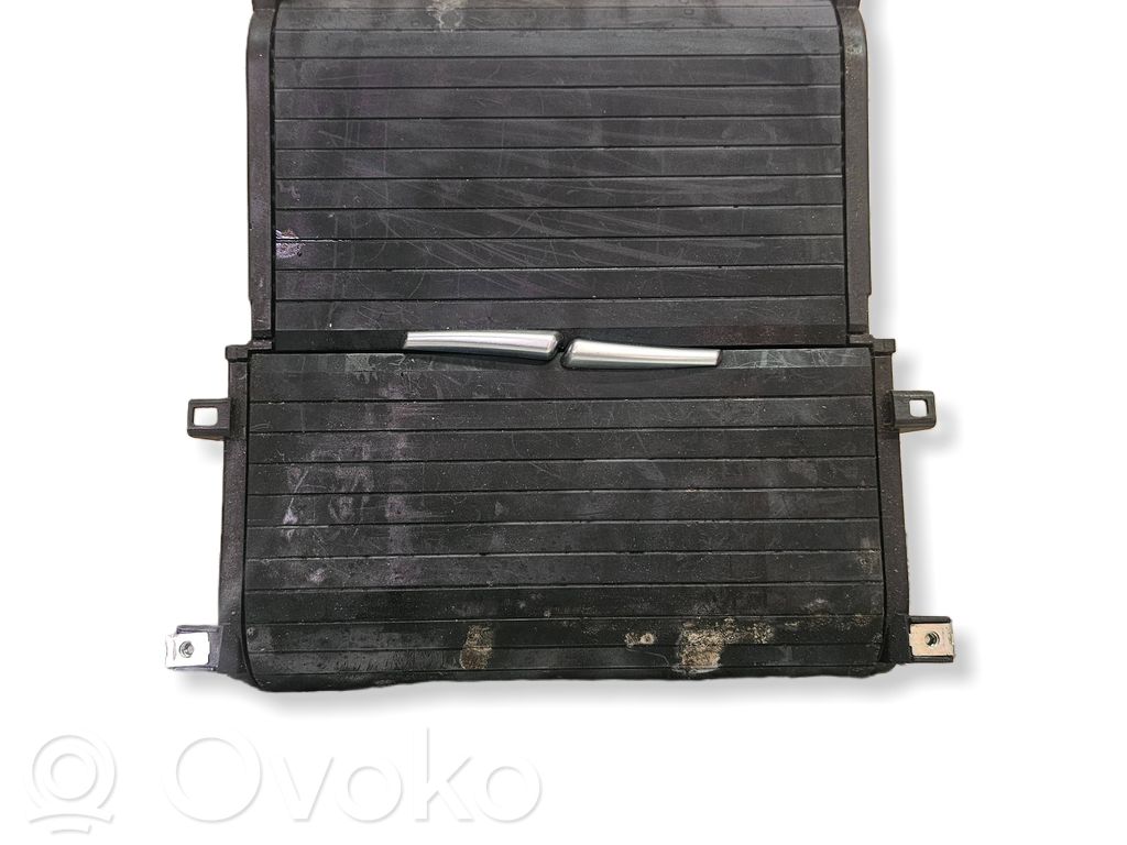 BMW X5 E70 Puodelių laikiklis (priekyje) 