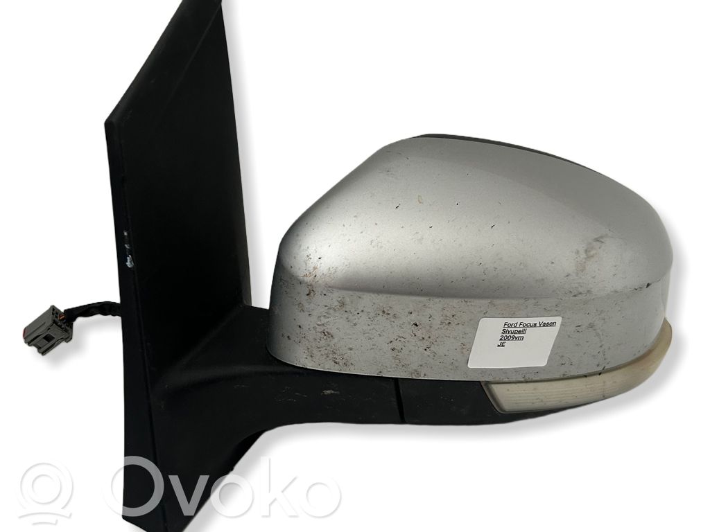 Front door electric wing mirror