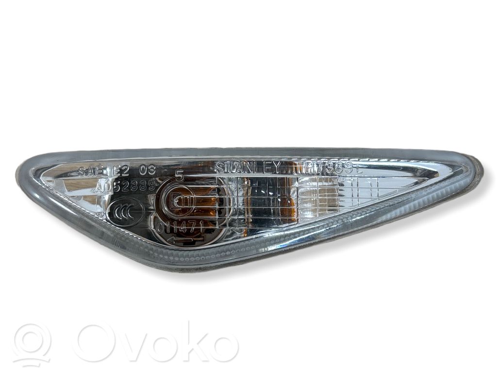 Mazda 6 Front fender indicator light 