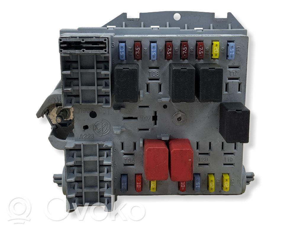 Alfa Romeo 159 Fuse module 