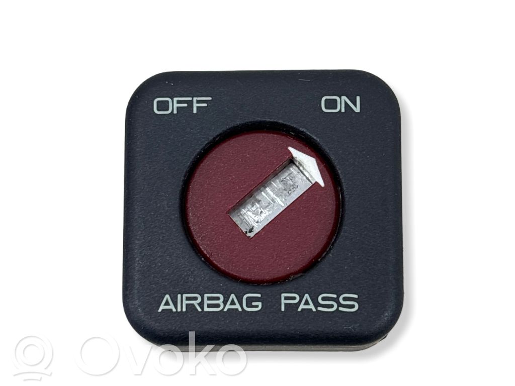 Citroen C5 Passenger airbag on/off switch 