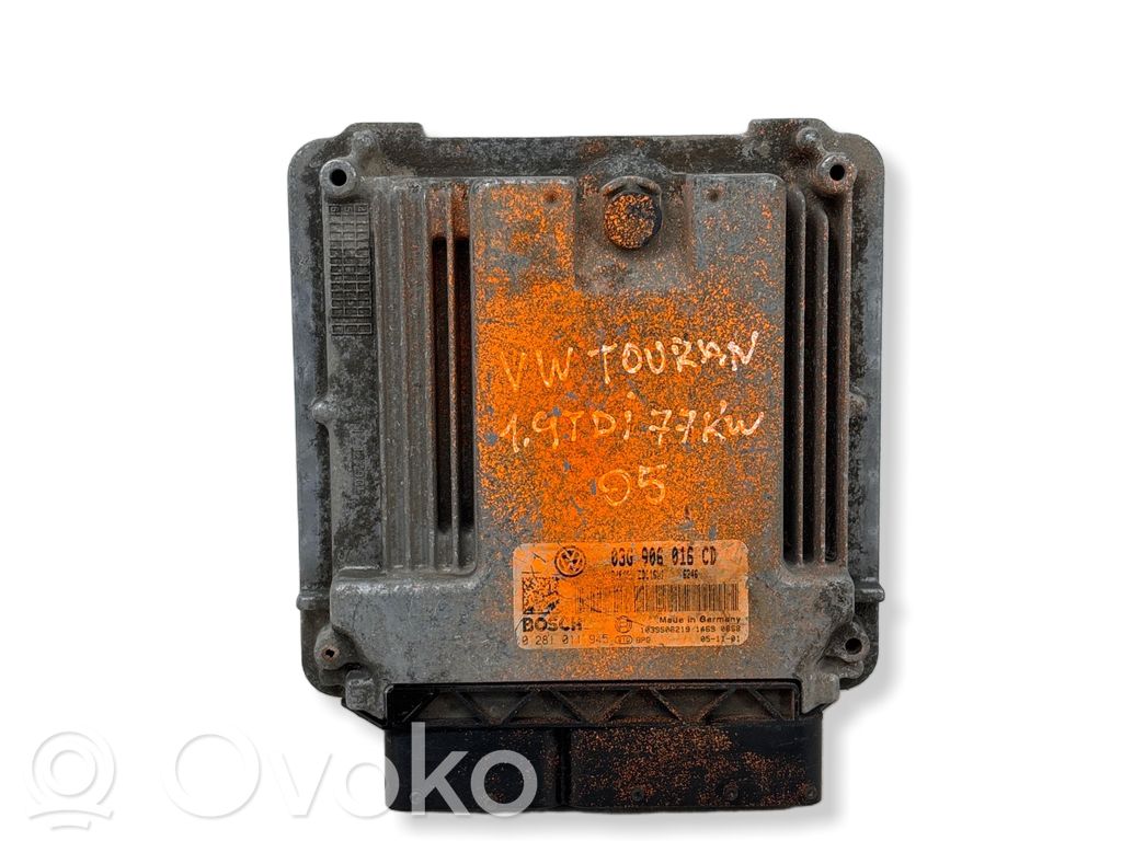Volkswagen Touran I Engine control unit/module 