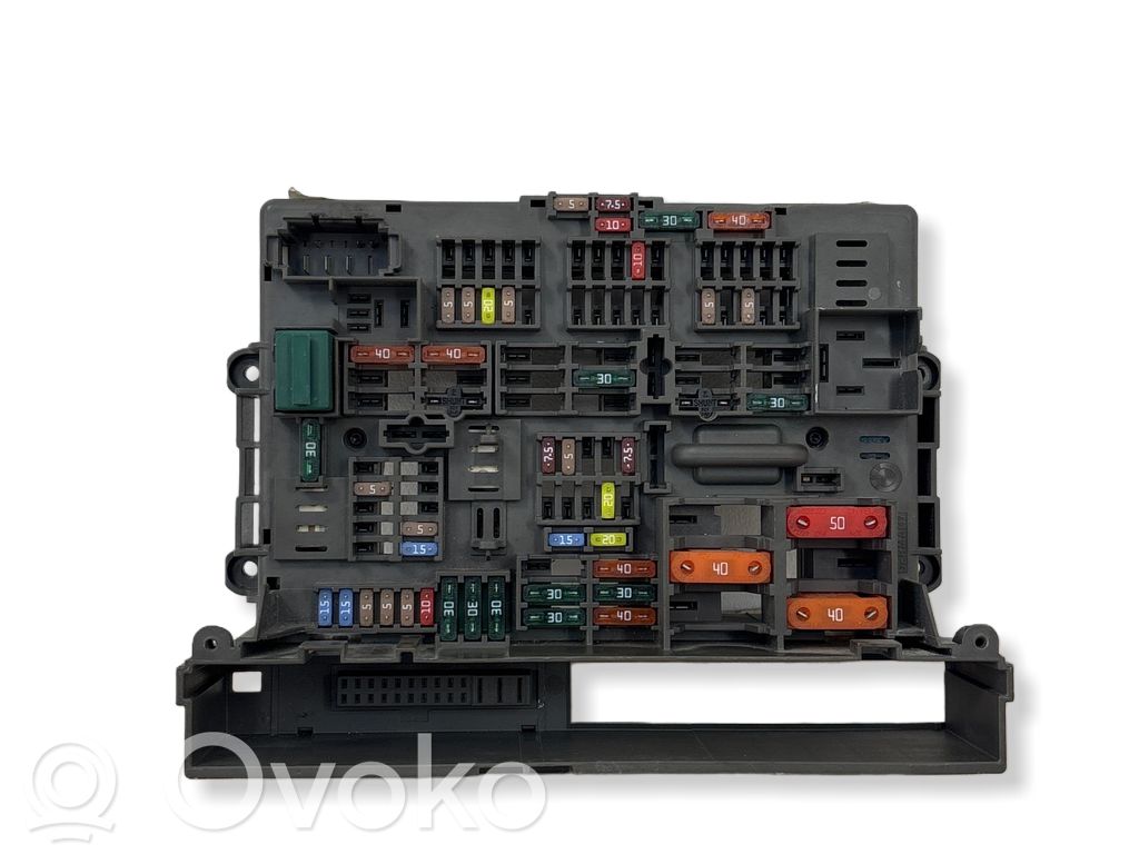 Drošinātāju bloks   9119446,17925000000,90111215
