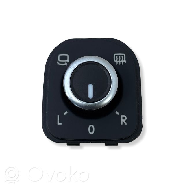 Volkswagen Tiguan Wing mirror switch 