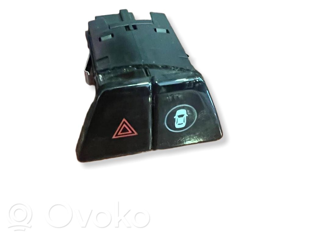 BMW 5 G30 G31 G38 Przycisk świateł awaryjnych 