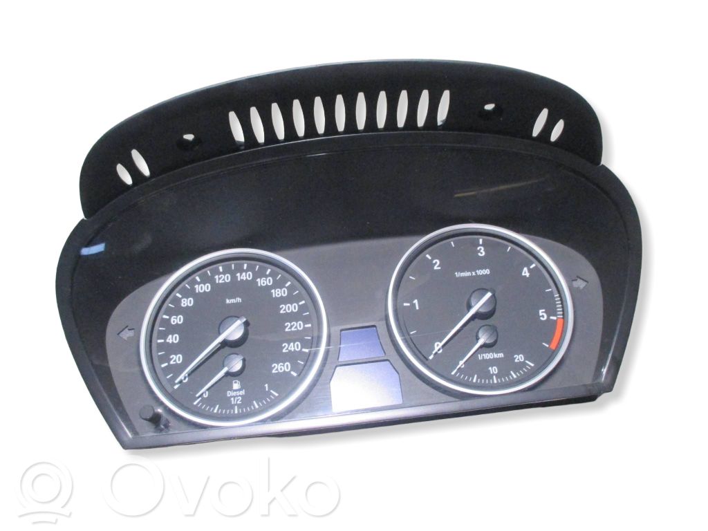 BMW 5 E60 E61 Nopeusmittari (mittaristo) 
