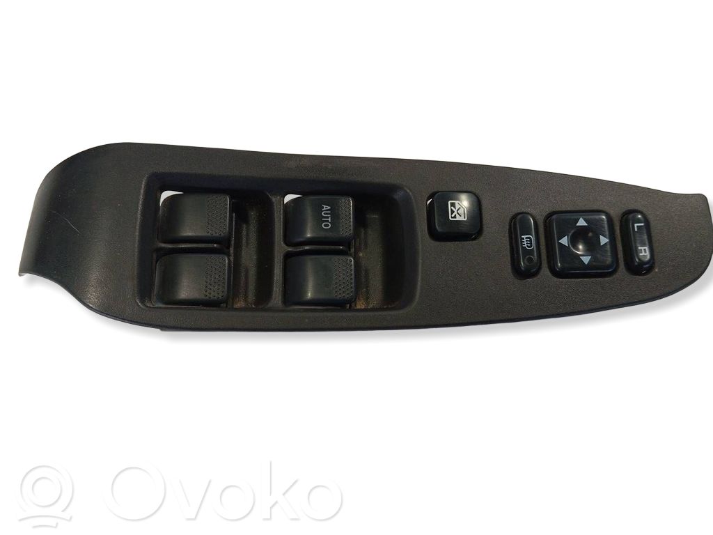 Electric window control switch   83071AE020,2678