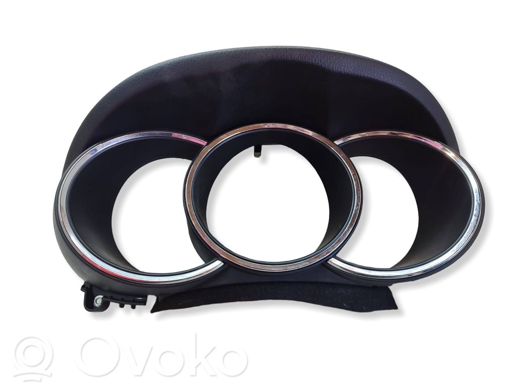 KIA Sorento Dashboard trim 