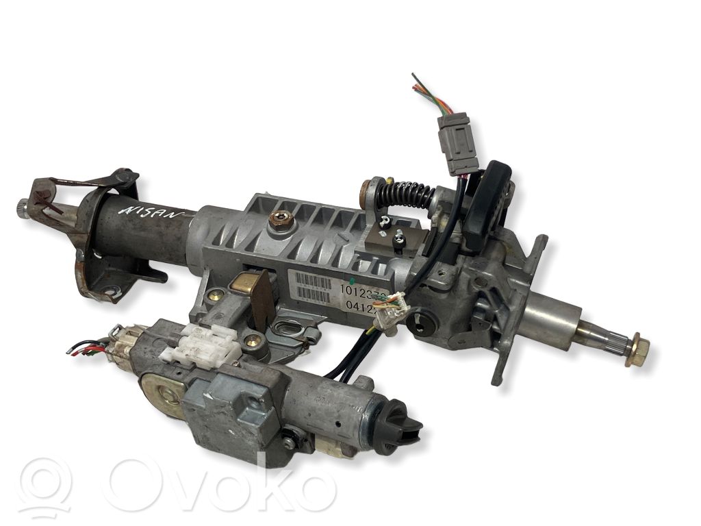Nissan Pathfinder R51 Steering wheel axle 