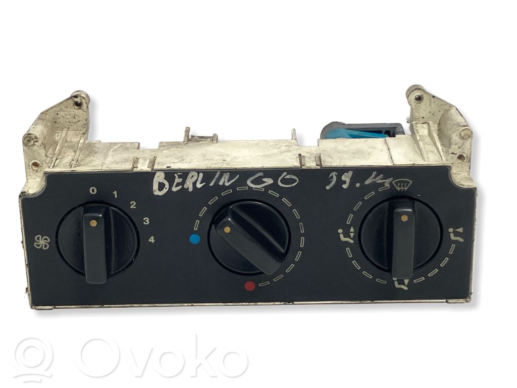 Climate control unit   N31CH,654984A