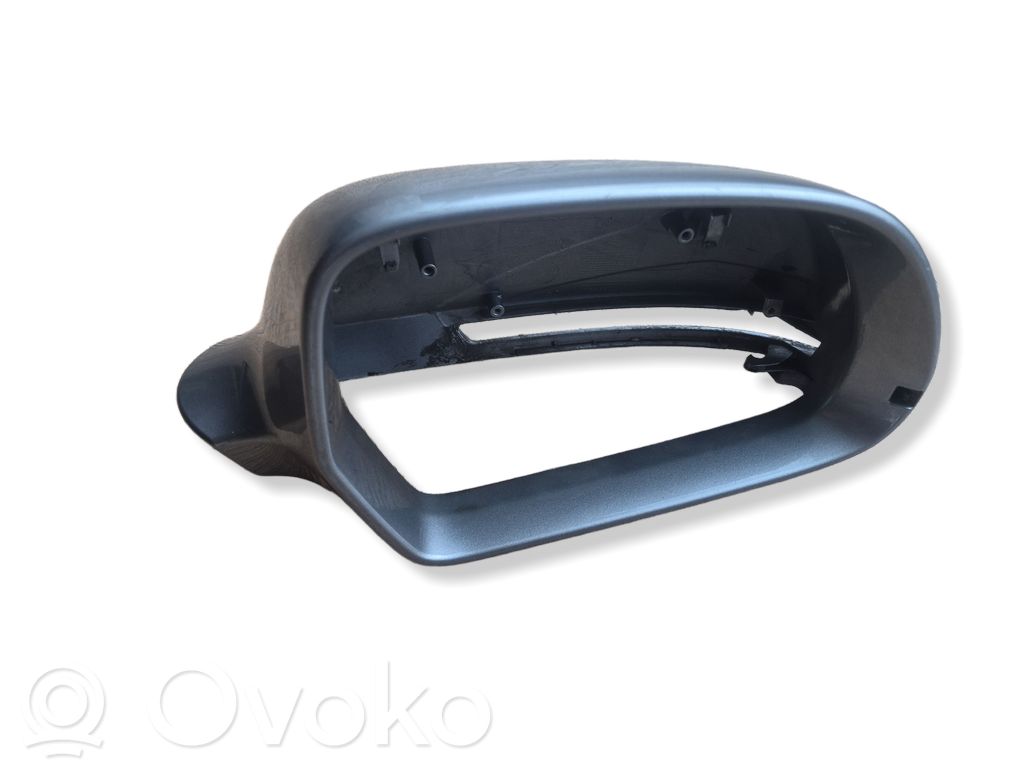 Obudowa lusterka zewnętrznego drzwi przednich   8T0857528E