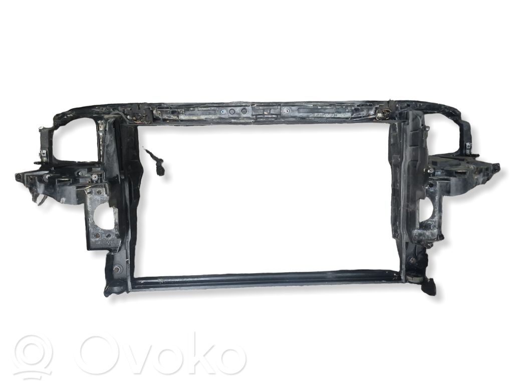 Audi A8 S8 D3 4E Radiatorių panelė 