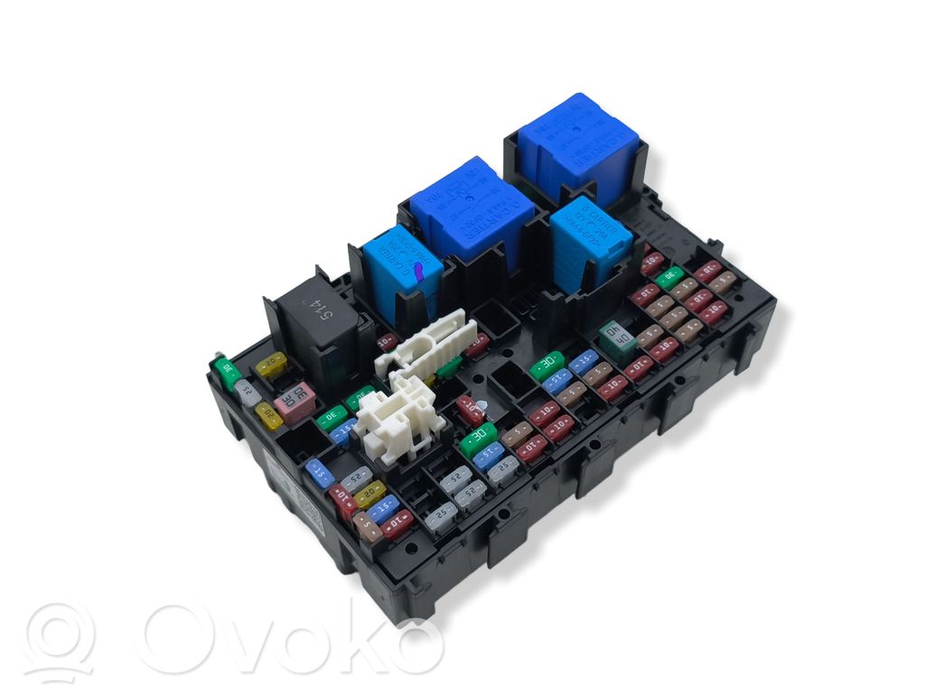 Renault Captur II Fuse module 