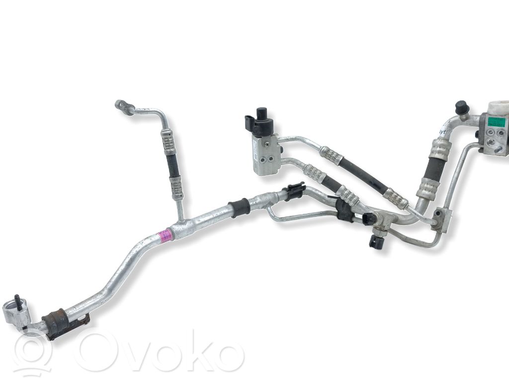 Ilmastointilaitteen putki (A/C)   DX1T1PPJCA02,53133090
