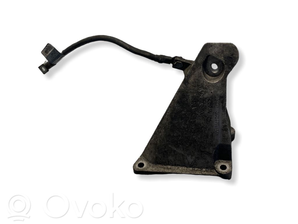 BMW 5 E60 E61 Engine mounting bracket 
