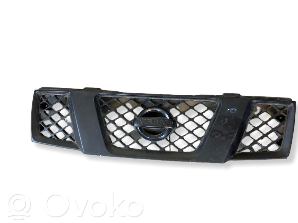 Nissan Navara D40 Maskownica / Grill / Atrapa górna chłodnicy 