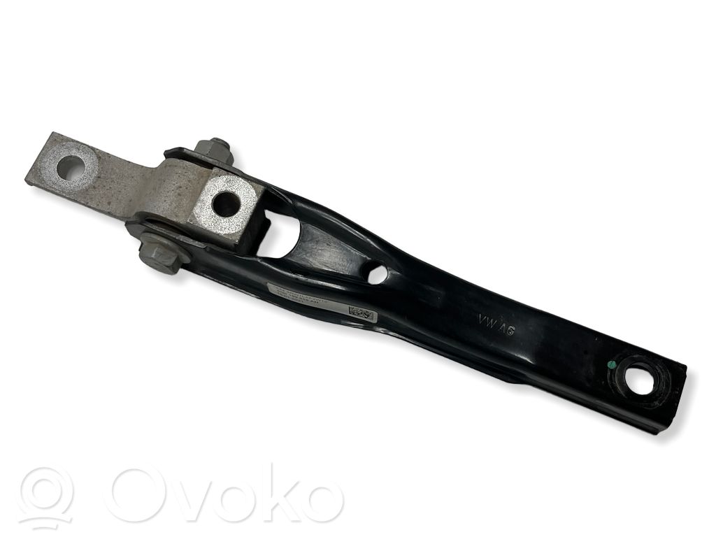 Volkswagen Tiguan Allspace Engine mount bracket 