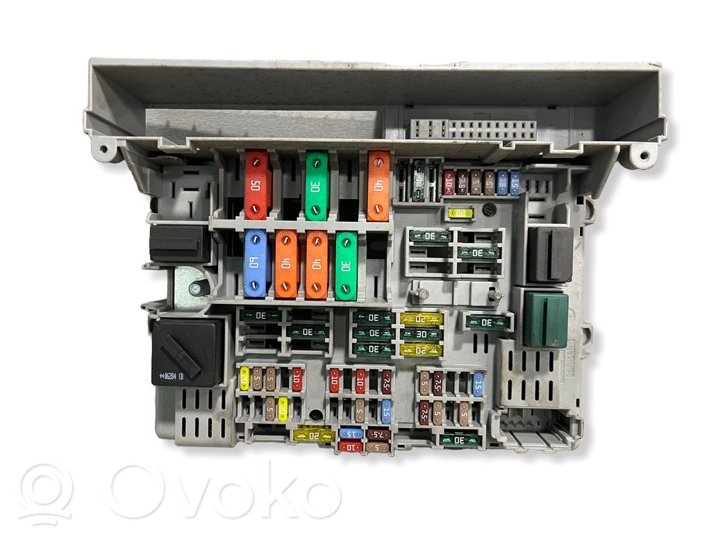 BMW 3 E92 E93 Fuse module 