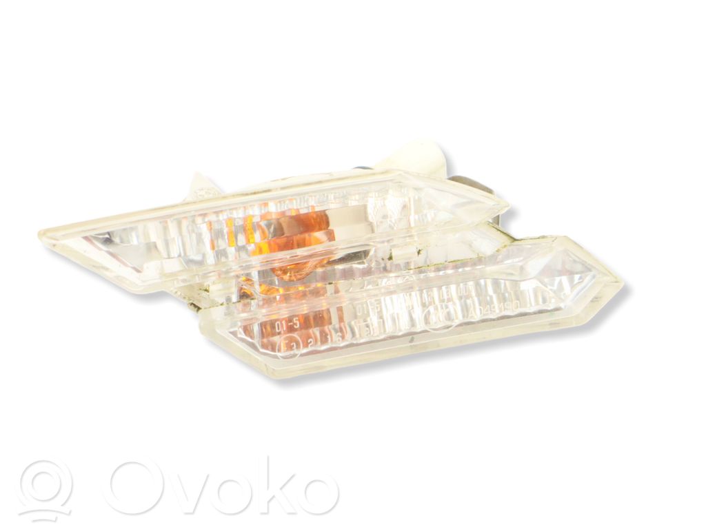 BMW M6 Front fender indicator light 