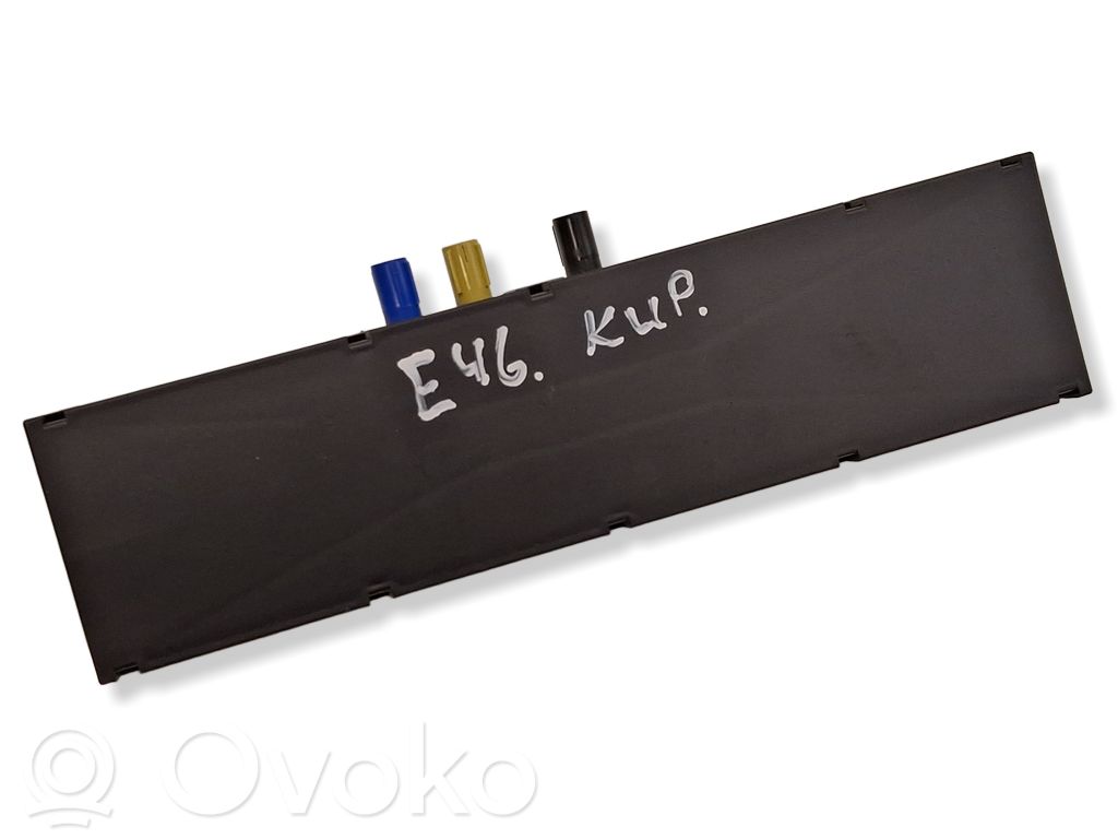 BMW 3 E46 Antenos stiprintuvas 