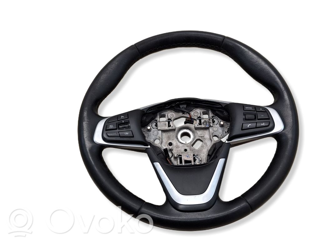 BMW 2 F46 Ohjauspyörä 