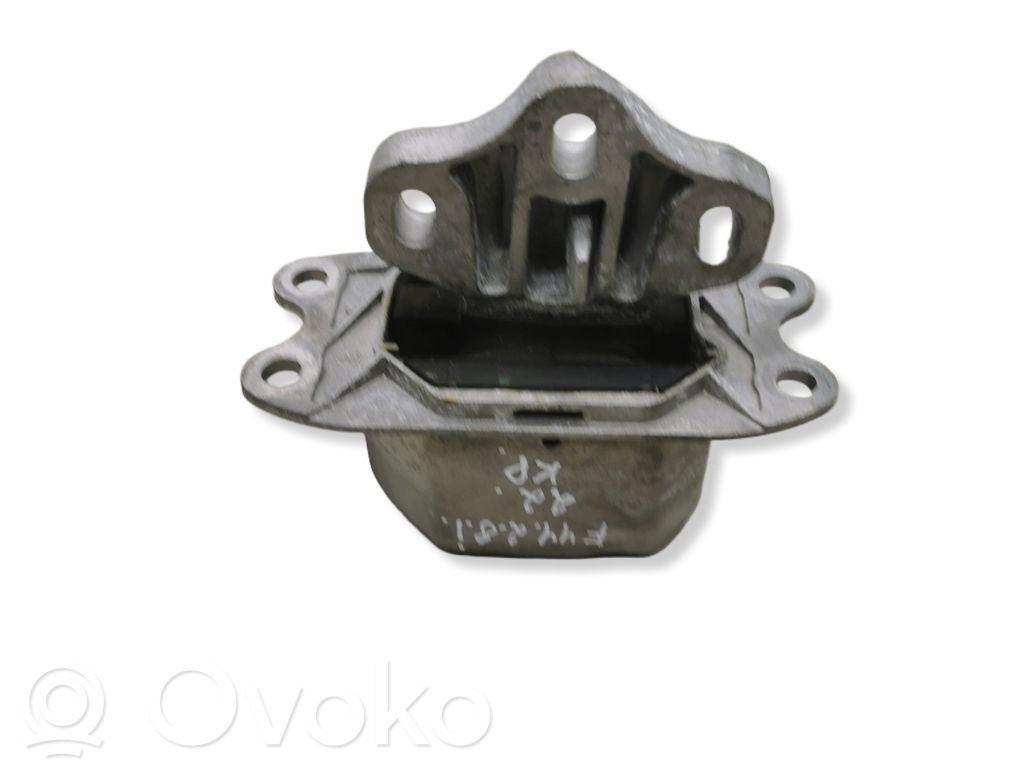 BMW 2 F44 Engine mount bracket 