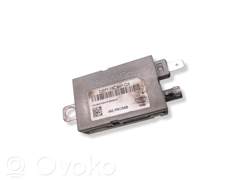 Ford Mondeo MK V Antenos stiprintuvas 