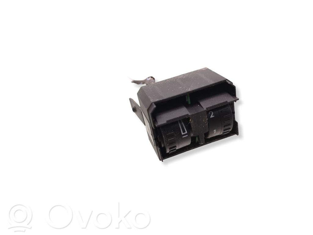 Volkswagen Caddy Headlight level height control switch 