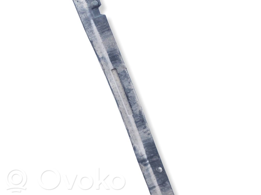 BMW 7 E65 E66 Bampera putuplasta daļa 