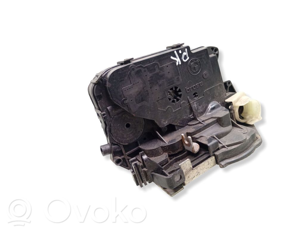 BMW 3 E90 E91 Priekšpusē slēdzene 
