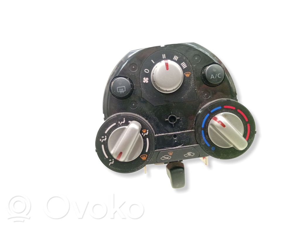 Nissan Note (E12) Climate control unit 