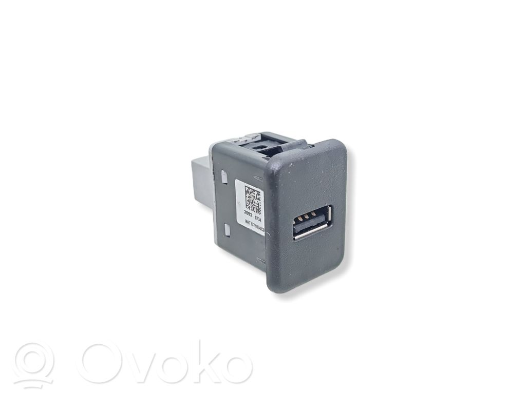 Opel Adam USB-pistokeliitin 