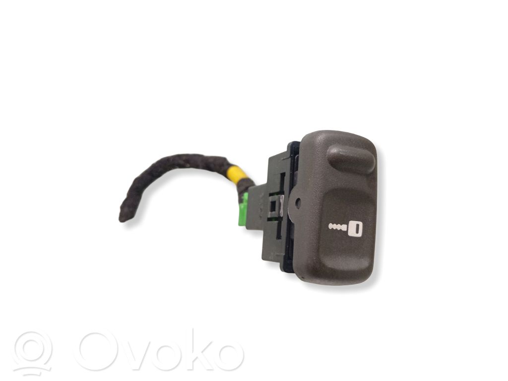 Volvo S40, V40 Central locking switch button 