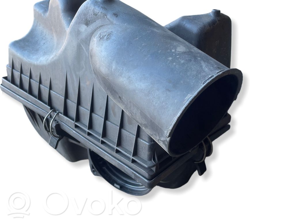 BMW 5 E60 E61 Air filter box 