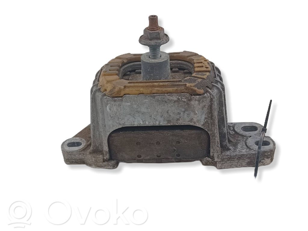 Citroen C5 Engine mount bracket 